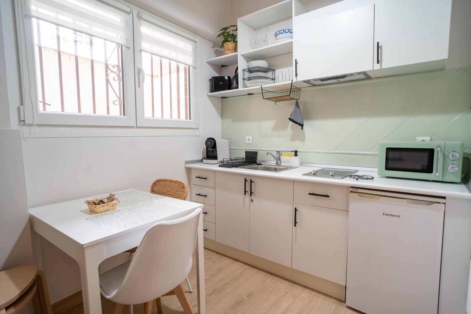 Apartamento En El Corazon De Granada - Cochera ภายนอก รูปภาพ