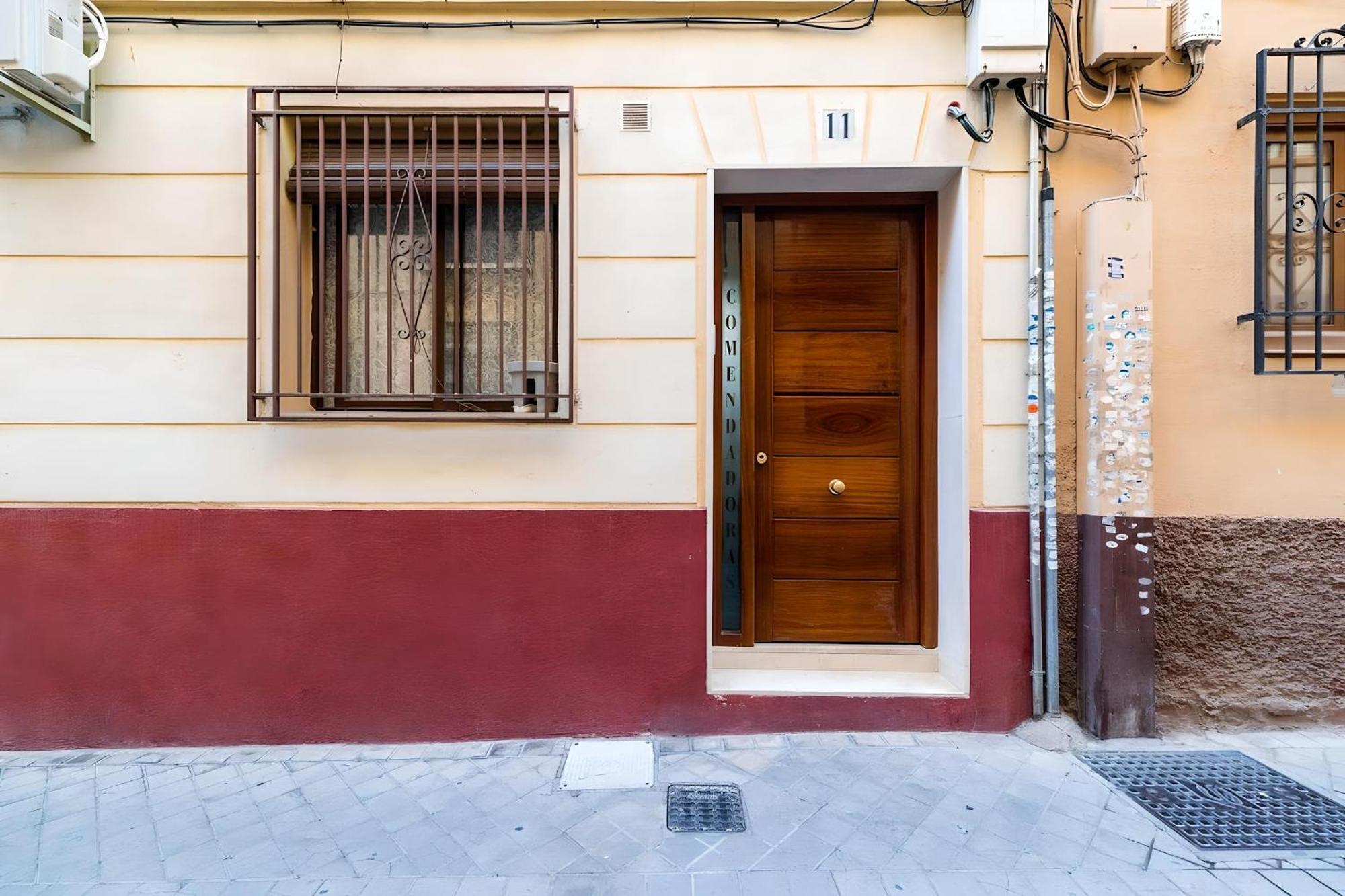 Apartamento En El Corazon De Granada - Cochera ภายนอก รูปภาพ